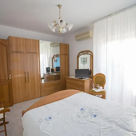 Marylin Apartment Cefalu Exterior photo