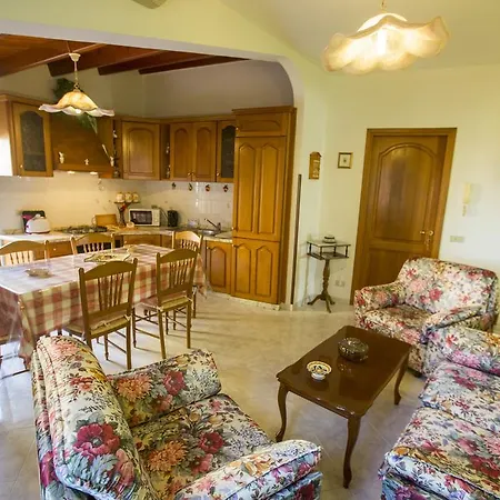 Marylin Apartment Cefalu Exterior photo