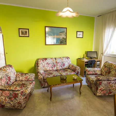 Marylin Apartment Cefalu Exterior photo